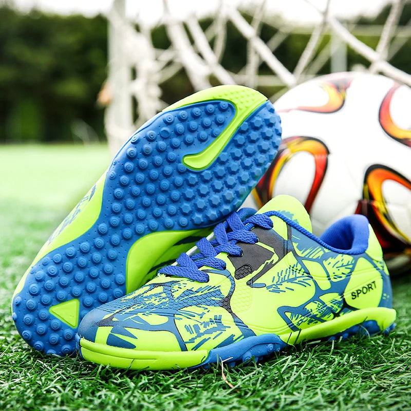 Ultra light football shoes, men's five person football boots, ultra light anti slip football shoes, breathable