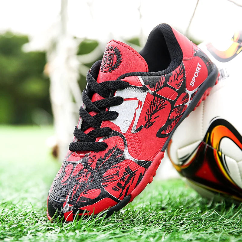 Ultra light football shoes, men's five person football boots, ultra light anti slip football shoes, breathable